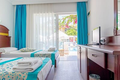 Side Sunberk Hotel - Family Quadruple Room, 2 Bedrooms - Garden View