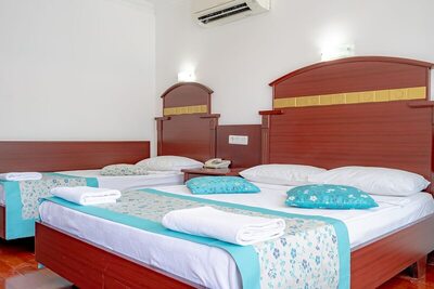 Side Sunberk Hotel - Standard Triple Room - Courtyard View