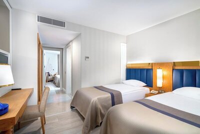 Sidemarin Kirman Premium - Family Room, 2 Bedrooms, Jetted Tub, Pool View