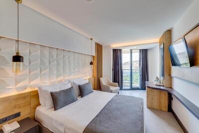 SIGNATURE BLUE RESORT - Deluxe Double Room