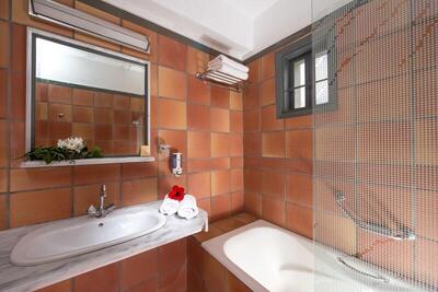 Silva Beach Hotel - Family Room - Annex