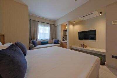Siu Collection - Family Suite