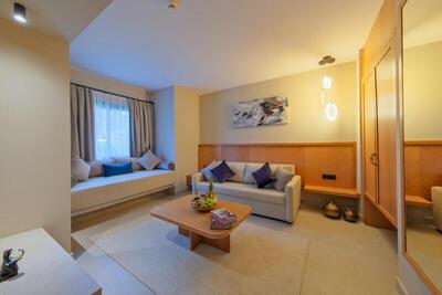 Siu Collection - Family Suite