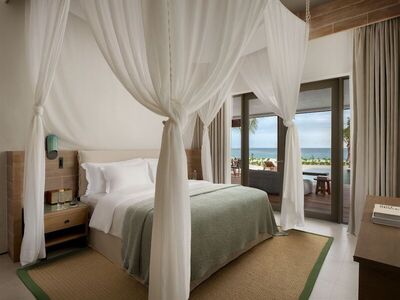 Six Senses Kanuhura - Family Beach Retreat with Pool