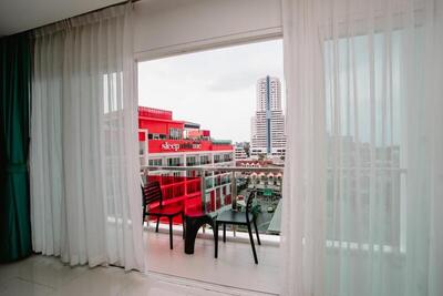 SLEEP WITH ME HOTEL design hotel @ patong (SHA Plus+) - Deluxe Double Room with Spa Bath 