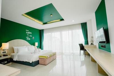 SLEEP WITH ME HOTEL design hotel @ patong (SHA Plus+) - Deluxe Double Room with Spa Bath 