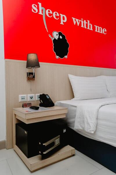 SLEEP WITH ME HOTEL design hotel @ patong (SHA Plus+) - Superior Double or Twin Room