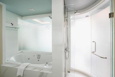 SLEEP WITH ME HOTEL design hotel @ patong (SHA Plus+) - Suite