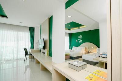 SLEEP WITH ME HOTEL design hotel @ patong (SHA Plus+) - Deluxe Triple Room
