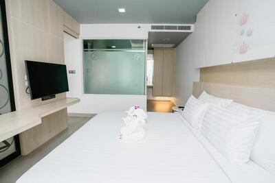 SLEEP WITH ME HOTEL design hotel @ patong (SHA Plus+) - Suite