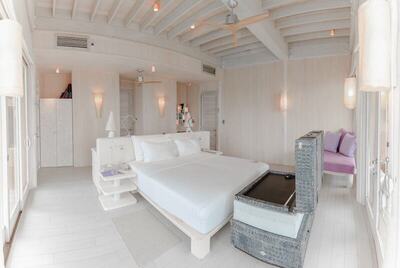 Soneva Jani - 4 Bedroom Water Reserve with Slide