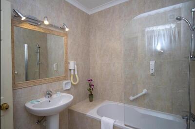 Soreda Hotel - Double Room With Balcony