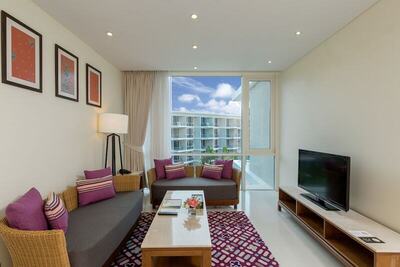 Splash Beach Resort, Mai Khao, Phuket - Suite, 2 Bedrooms, Kitchen (Balcony) - Garden View