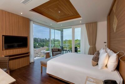 Splash Beach Resort, Mai Khao, Phuket - 3 Bedroom Penthouse Pool Suite - Garden View