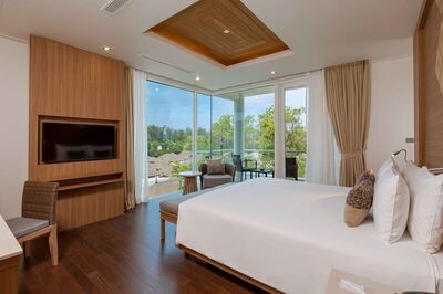 Splash Beach Resort, Mai Khao, Phuket - 3 Bedroom Residence With Balcony - Garden View