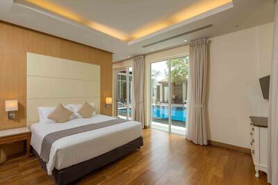Splash Beach Resort, Mai Khao, Phuket - 4 Bedroom Pool Villa With Kitchen - Pool View