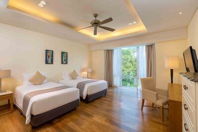 Splash Beach Resort, Mai Khao, Phuket - 4 Bedroom Pool Villa With Kitchen - Pool View
