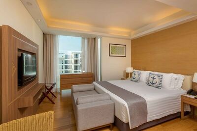 Splash Beach Resort, Mai Khao, Phuket - 4 Bedroom Penthouse Pool Suite With Kitchen - Garden View