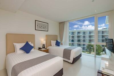 Splash Beach Resort, Mai Khao, Phuket - Deluxe Twin Room, 2 Twin Beds (No Balcony) - Garden View