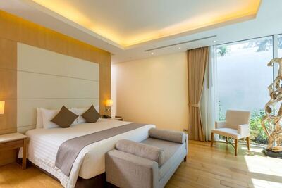 Splash Beach Resort, Mai Khao, Phuket - Villa - Pool View