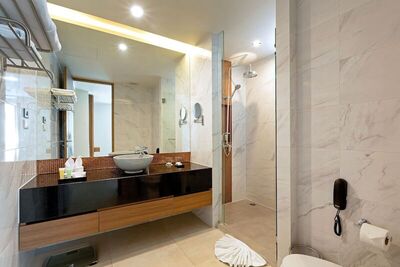 Splash Beach Resort, Mai Khao, Phuket - 1 Bedroom Residence No Balcony - Garden View