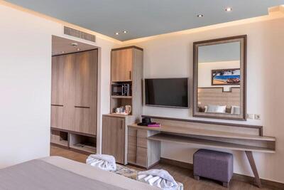 Star Beach Village & Water Park - Star Suite with Sea View