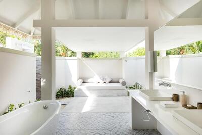 Sun Siyam Olhuveli - Grand Beach Suite With Pool – One Floating Breakfast And 45 Mins Spa With Min 4 Nights Stay For 2 Adults. Bookings Made From 01s