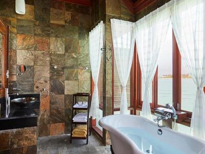 Sun Siyam Olhuveli - Deluxe Water Villa
