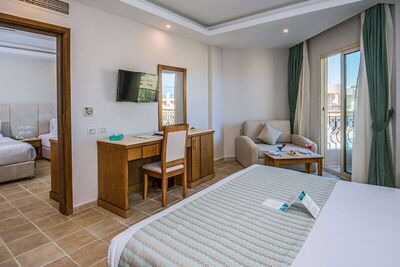 Sunrise Aqua Joy Resort - Mega Family Room