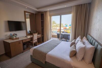 Sunrise Aqua Joy Resort - Family Jacuzzi Suite