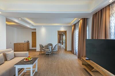 Sunrise Garden Beach Resort - Junior Suite