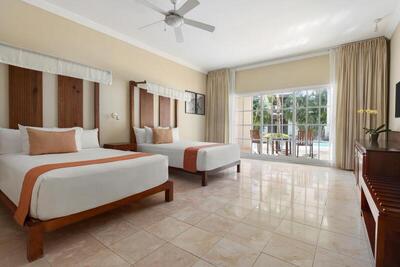 Sunscape Coco Punta Cana - Sun Club Junior Suite Pool View Double