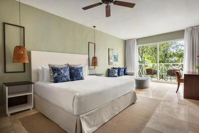 Sunscape Coco Punta Cana - Sun Club Jr. Suite Pool View- Adults Only Double