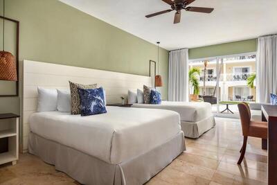 Sunscape Coco Punta Cana - Sun Club Jr. Suite Pool Access- Adults Only Double