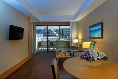 Susesi Luxury Resort - Family Triplex Room