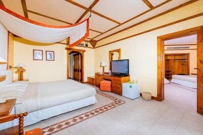 The Grand Resort - Family Room