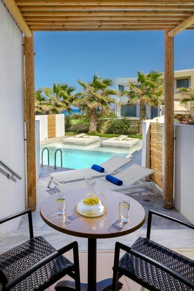 The Island Hotel - Adults Only - - Cool Room with Shared Pool and Side Sea View