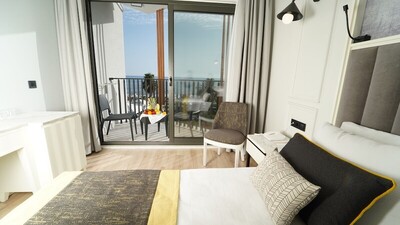 The Raga Side - Adults Only - Standard Room, Garden View