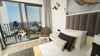 The Raga Side - Adults Only - Standard Room, Garden View