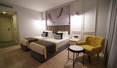 The Raga Side - Adults Only - Suite