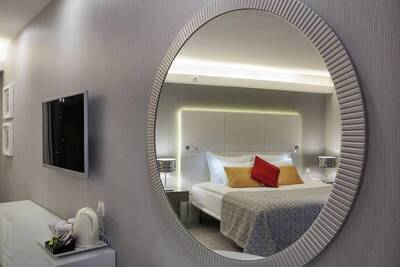 The Sense Deluxe - Room, Pool Access