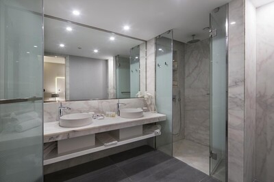 The Sense Deluxe - Family Duplex