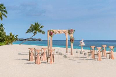 The St. Regis Maldives Vommuli Resort, Дхаалу Атол, Малдиви
