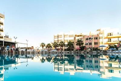 Topaz Hotel, Залива Сейнт Пол, Малта