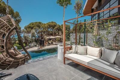 Unique Life Style Hotel - Double Or Twin Room With Swimming Pool Access