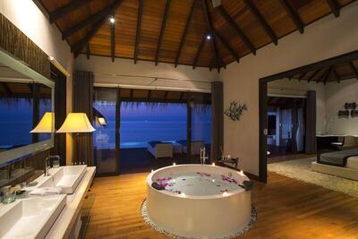 Velassaru Maldives - Water Suite