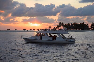 Veligandu Maldives Resort Island, , Малдиви