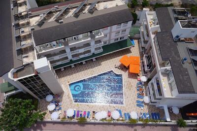 Viking Express Hotel - Double Room With Balcony (2 Adults + 1 Child)