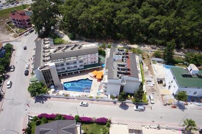 Viking Express Hotel - Double Room With Balcony (2 Adults + 1 Child)