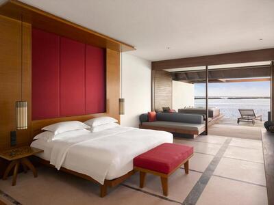 Villa Nautica Paradise Island Resort - Water Villa With Whirlpool